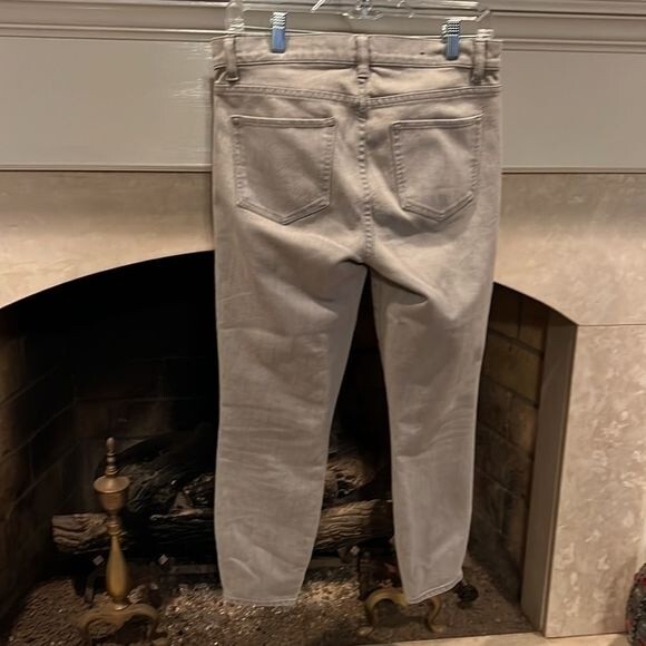 C. Wonder jeans size 29 - Picture 5 of 11